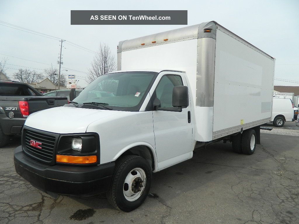 Gmc savana 3500 cutaway van