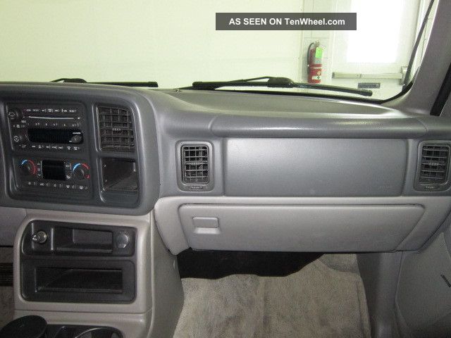 2003 Chevrolet Suburban 1500 Lt Sport Utility 4 Door 5