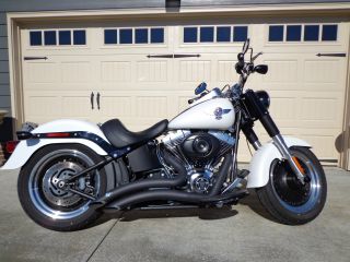 2011 Harley Davidson Fat Boy Lo,  White Hot Denim With Vance And Hines Pipes photo