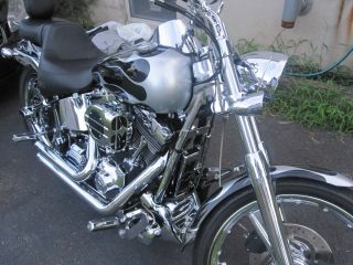 2001 Harley Davidson Deuce Softail photo