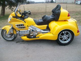 2005 Honda Goldwing Roadsmith Trike photo