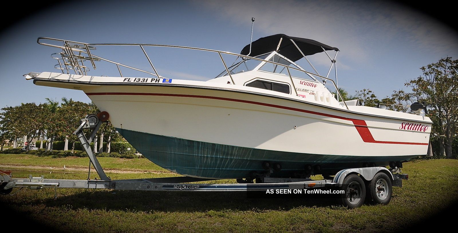 1991 Celebrity 210 Fish Hawk