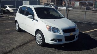 2011 Chevrolet Aveo Chevrolet Aveo.  Hatchback photo