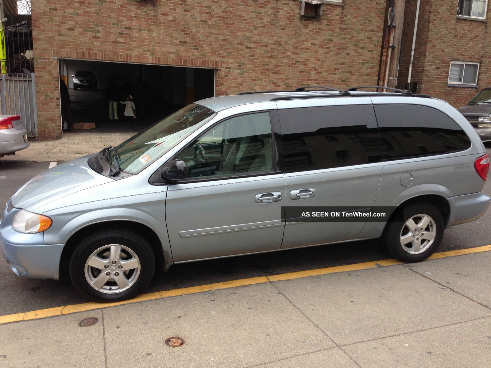 2006 Dodge Caravan Light Blue Color