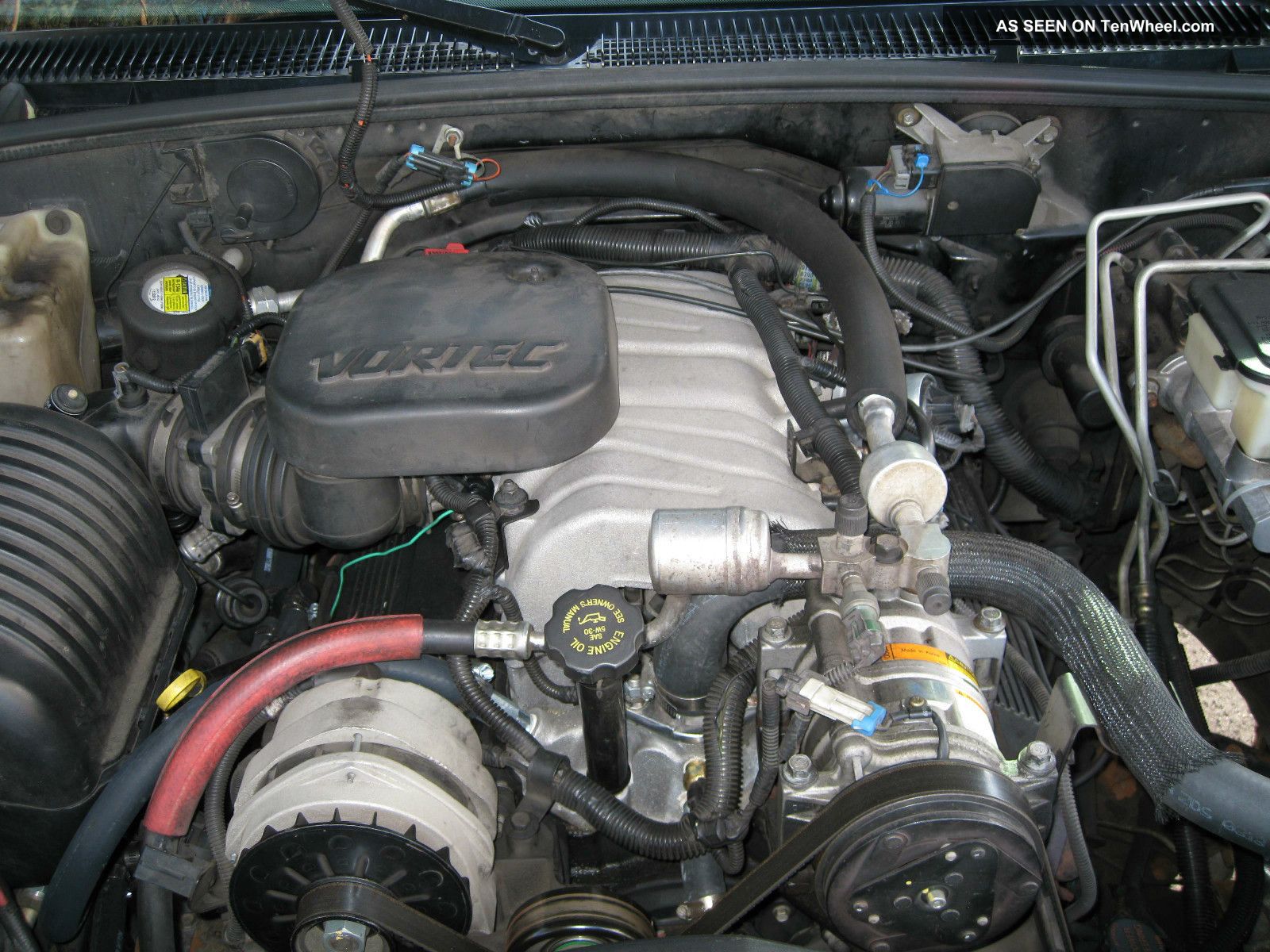 1996 Gmc K2500 Suburban Sle Sport Utility 4 - Door 7. 4l 1996 Chevrolet Suburban Engine 7.4 L V8