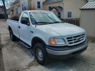 1999 Ford F - 150 Xl Pickup Truck 4wd,  Towing,  Automatic,  Cruise,  Ac,  Cd & More photo