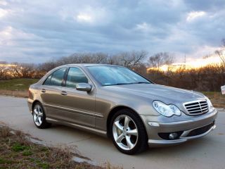 2005 Mercedes C230 6 - Speed,  Fully Loaded,  Hid,  Showroom Condition,  Under Kbb photo