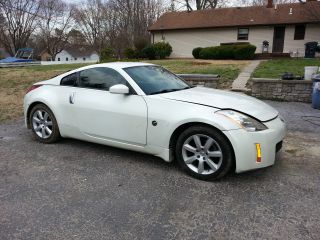 2003 Nissan 350z Performance Coupe 2 - Door 3.  5l Minor Damage Clear Title photo