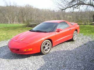 1993 Pontiac Firebird Base Coupe 2 - Door 3.  4l photo