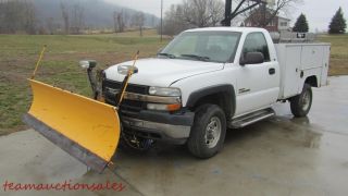 2001 Chevrolet Silverado 2500hd Diesel Myers Snow Plow Airflo Spreader Truck photo