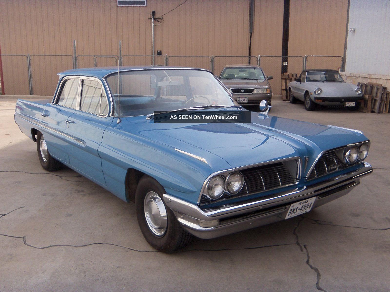 1961 Pontiac Catalina Sedan; 4 Door