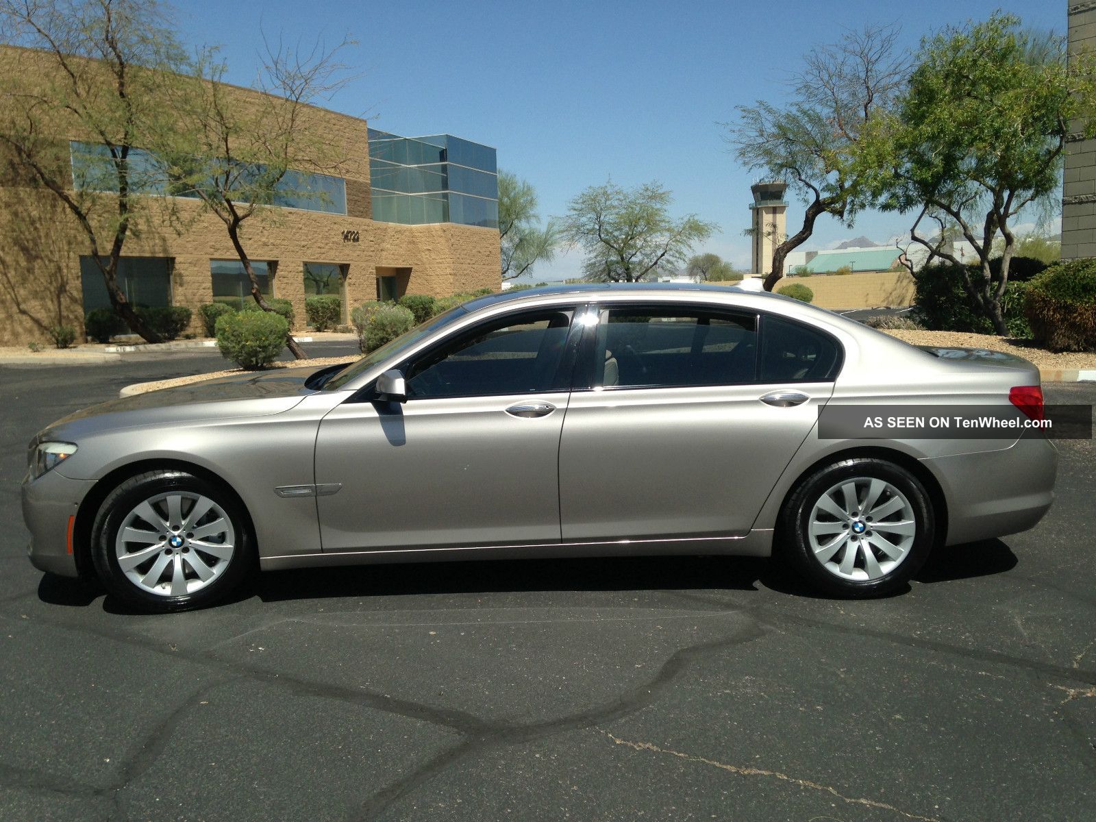 2009 Bmw 750li Sport Luxury Convience Loaded & Pristine In Every Possible Way 7-Series photo