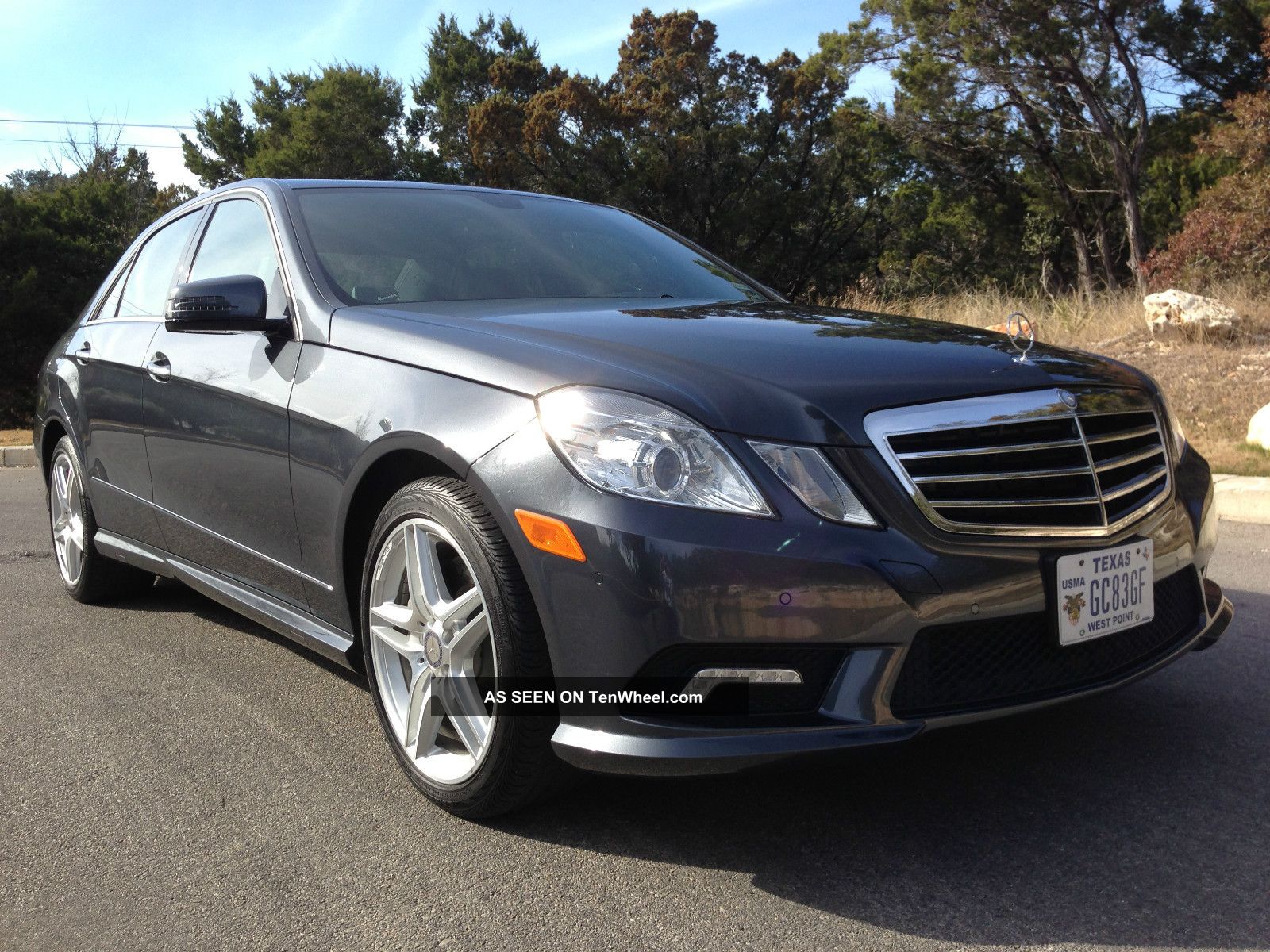 2011 Mercedes Benz E550 Base Sedan 4 Door 5 5l Very