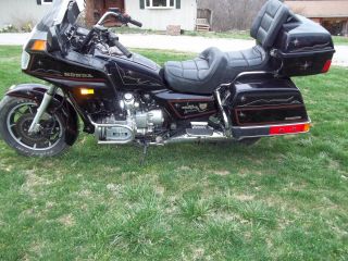 1984 Honda Goldwing Gl1200 Interstate Show Room Condition photo