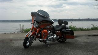 2011 Harley - Davidson Touring photo