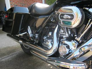 2010 Harley Davidson Touring photo
