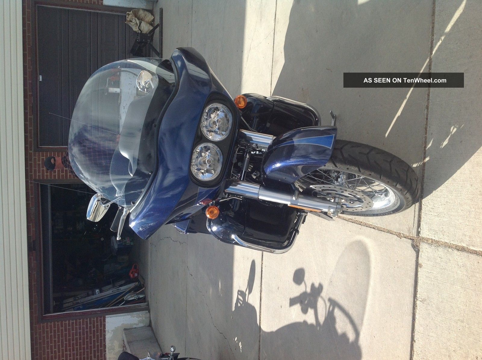 2012 Harley Davidson Road Glide Ultra Classic Touring photo