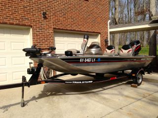 2005 Bass Tracker Pro Team 165 photo