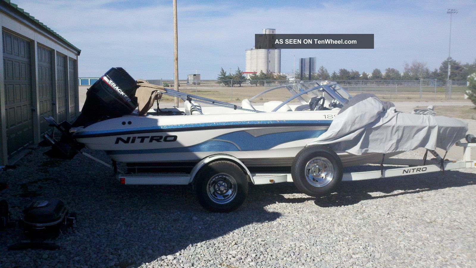 2005 Nitro 189