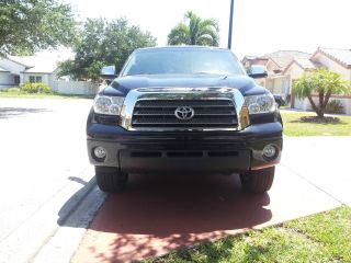 2008 Toyota Tundra Limited Extended Crew Cab Pickup 4 - Door 5.  7l photo