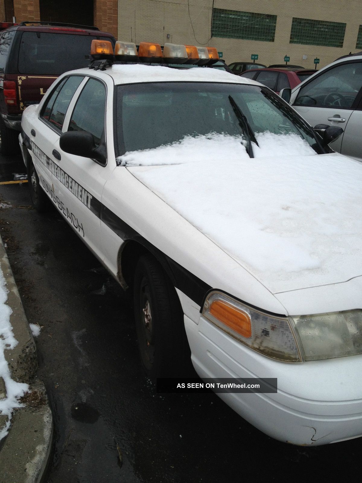 2003 Ford Crown Victoria Police Vehicle