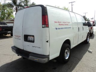 2001 Chevy Express, photo