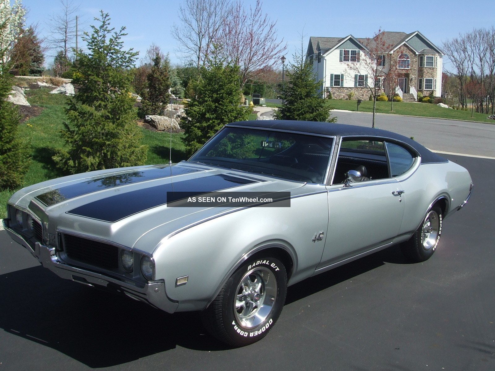 1969 Oldsmobile 442 - Numbers Matching Two Tone Silver / Black 400 C.  I.  Engine 442 photo