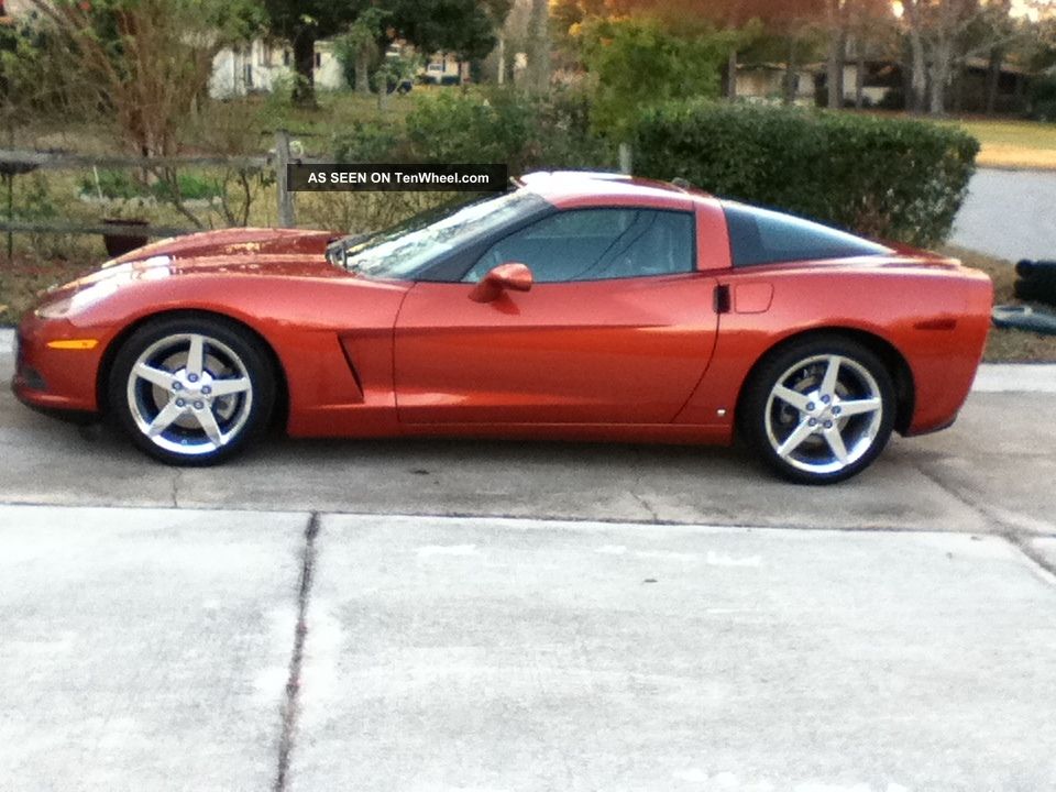 2005 Chevrolet Corvette Base Coupe 2 Door 6 0l