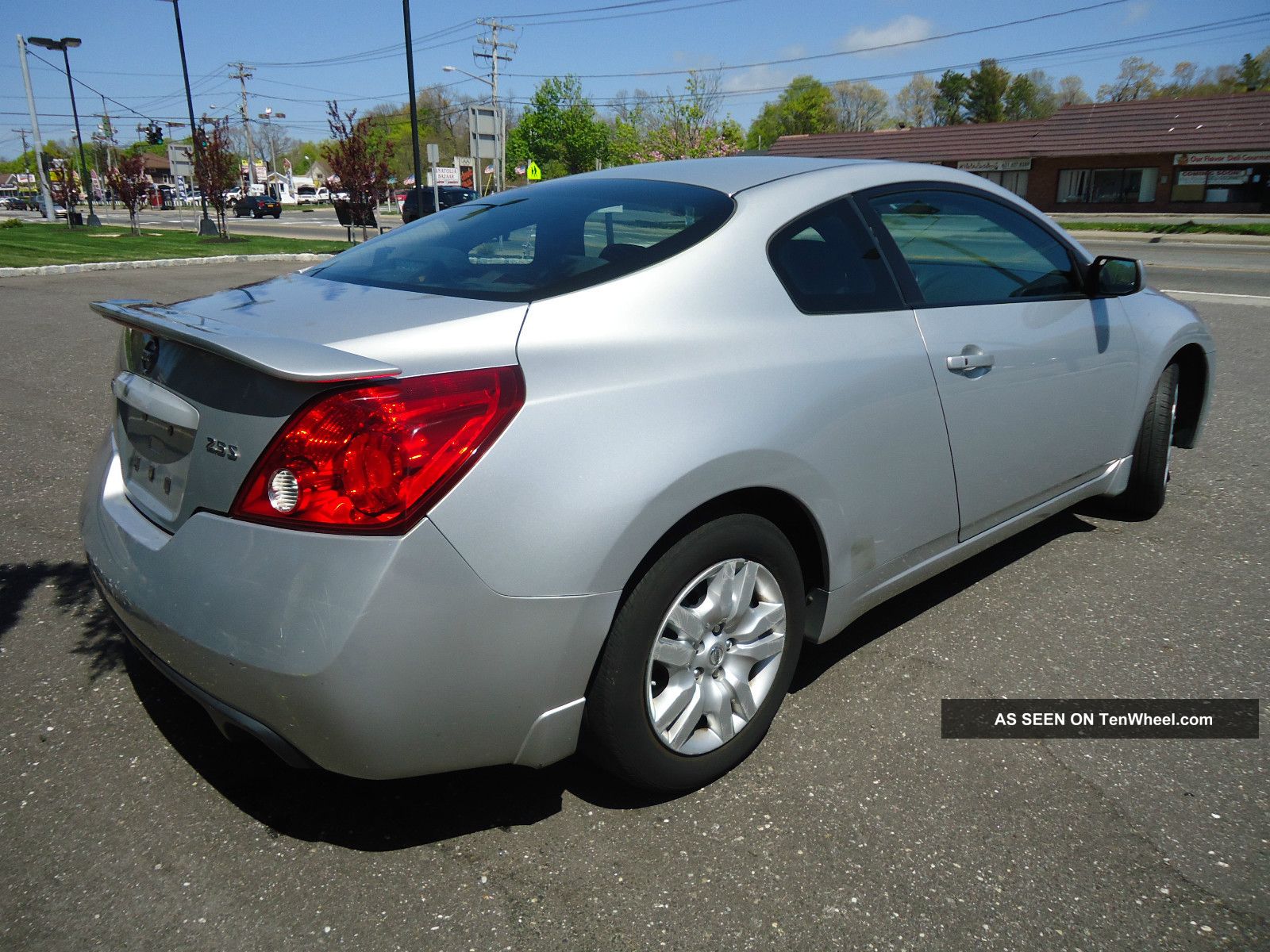 2Dr nissan altima coupe