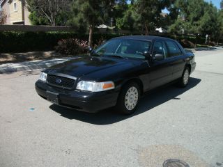 2005 Ford Crown Victoria Police Interceptor Sedan, photo