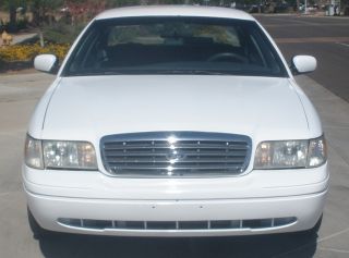 2001 Cng Natural Gas Ford Crown Victoria Ngv Vehicle Hybrid Alternative Fuel photo