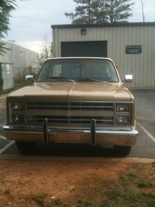 1984 Gmc Sierra 1500 Classic,  Gold,  Automatic.  Re - Listed Due To Timewaster photo