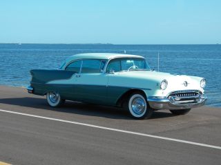 1955 Olds Holiday 88 photo