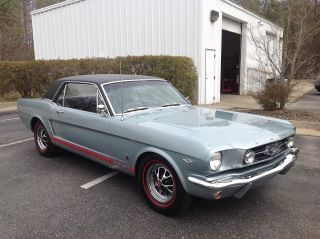 1965 Ford Mustang Base 4.  7l photo