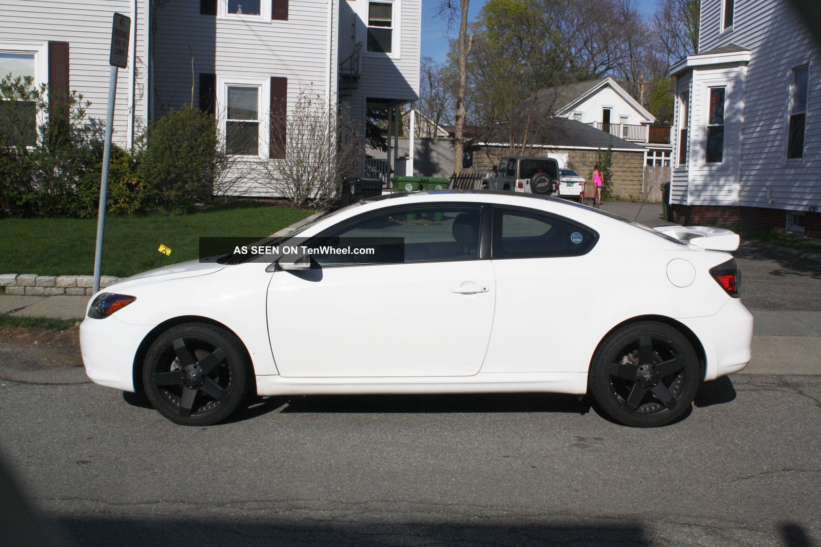 2010 Scion Tc Base Coupe 2 Door 2 4l