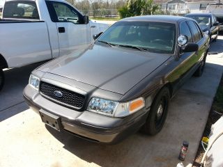 2008 Gray Crown Victoria Police P71 photo