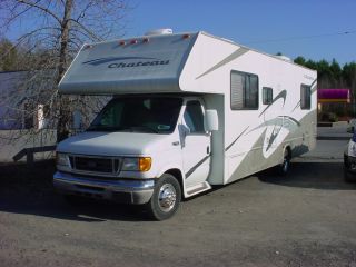 2004 Chateau Rv W / Ford E - 450 6.  8l Only 14k photo