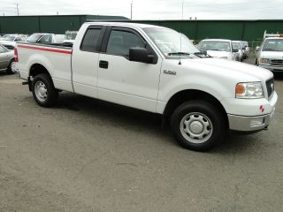 2004 Ford F - 150 Pick Up Truck Extended Cab - (has Bent Driveline & Bad Rear End) photo