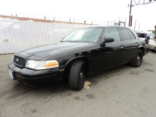 2001 Ford Crown Victoria Base Sedan 4 - Door 4.  6l, photo