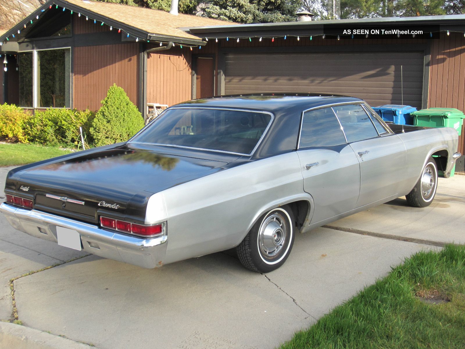 1966 Chevrolet Impala Black / Gray Base Hardtop 4 - Door 5. 3l.
