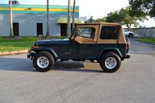 1993 Jeep Wrangler Sahara,  Auto,  31 Inch Tires,  Wide Stance,  Vg Condition, photo