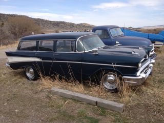 1957 Chevy Wagon photo