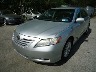 2007 Toyota Camry Le Sedan 2.  4l 4cyl.  Drives Great photo