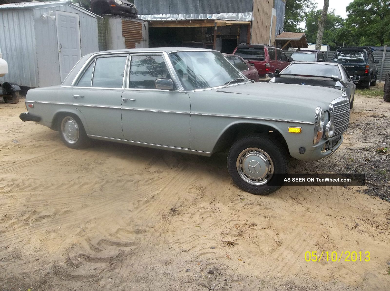 1975 Mercedes 240 diesel #2