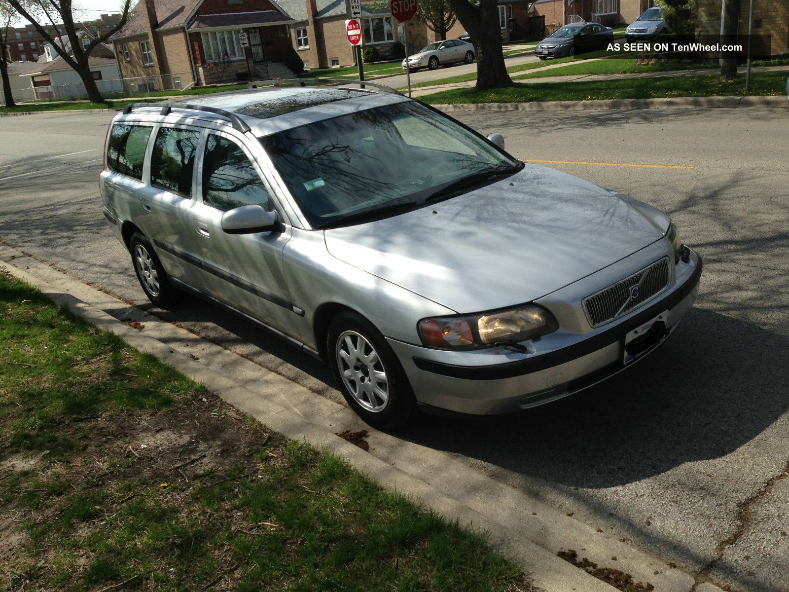 2001 Volvo V70 Wagon,  Auto, , ,  5 Cylinder ; V70 photo