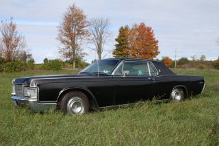 1969 Lincoln Continental 2 Door Coupe photo