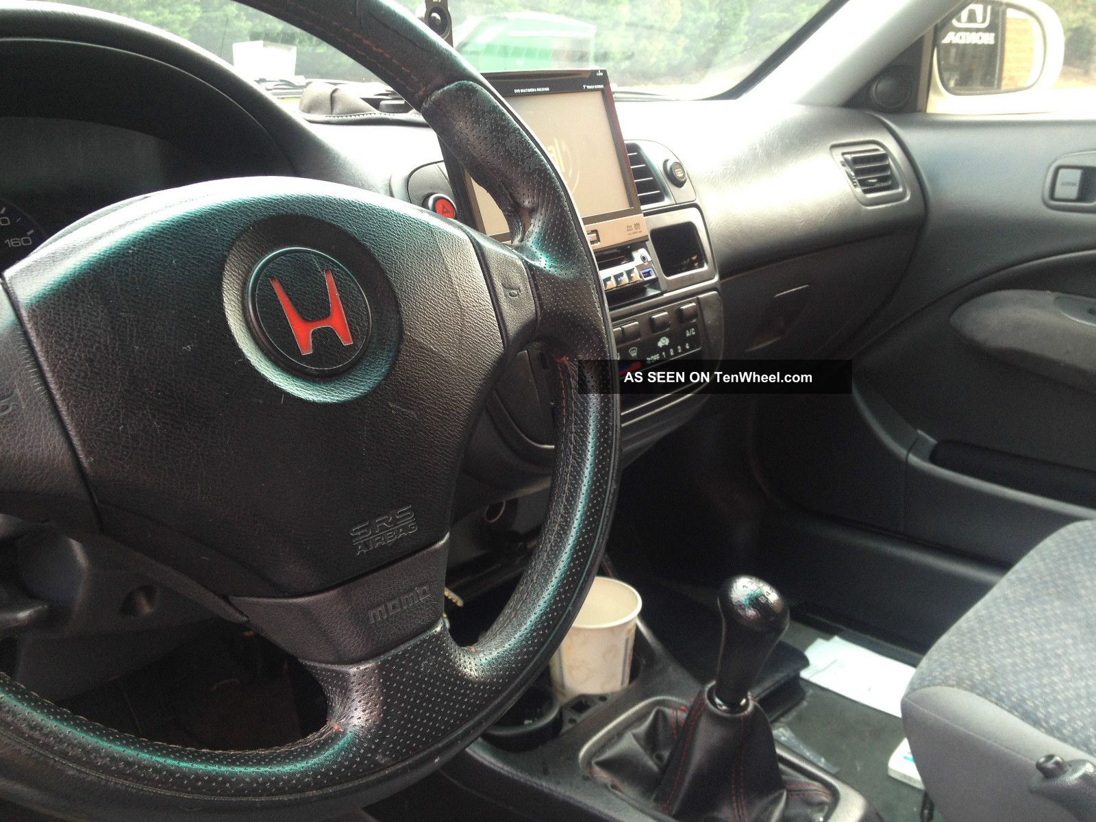 Honda Civic Hatchback 2000 Interior