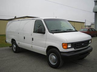 2005 Ford E350 Ext Duty Cargo Diesel Extended - photo