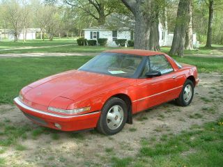 1989 Buick Reatta Base Coupe 2 - Door 3.  8l photo
