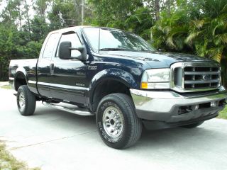 2002 Ford F - 350 Xlt 4x4 X - Cab With 7.  3 Powerstroke Diesel 1 Ton photo